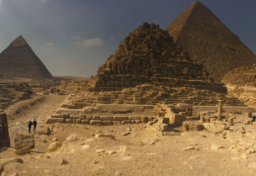 Beitragsbild des Blogeintrags "Wer erbaute die Pyramiden? Lebhafte Phantasien im Wettstreit mit langweiligen Tatsachen"
